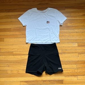 SET JOHN GALT T-shirt (BRANDY MELVILLE) & PINK SHORTS